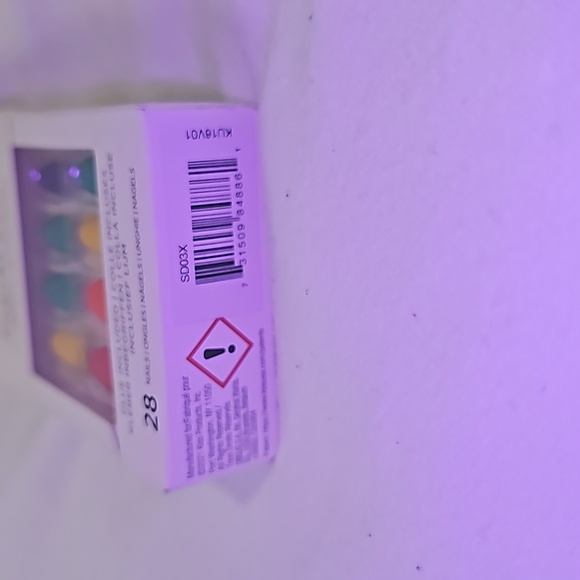 💋 Kiss Press On Nails Rainbow 🌈 - Picture 3 of 4